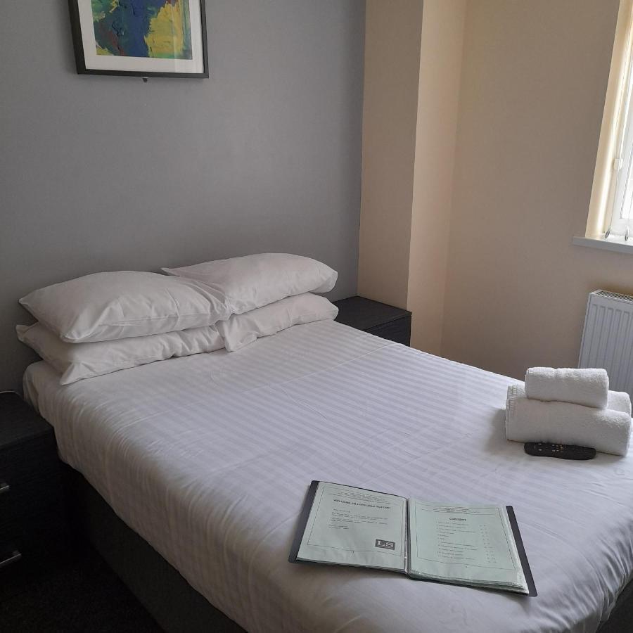 Lymedale Suites Studios & Aparthotel In Newcastle Under Lyme & Stoke Ngoại thất bức ảnh