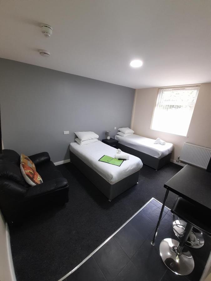 Lymedale Suites Studios & Aparthotel In Newcastle Under Lyme & Stoke Ngoại thất bức ảnh