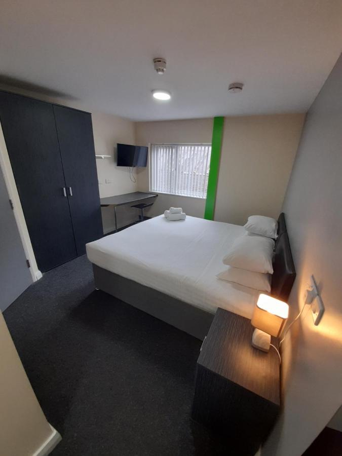 Lymedale Suites Studios & Aparthotel In Newcastle Under Lyme & Stoke Ngoại thất bức ảnh